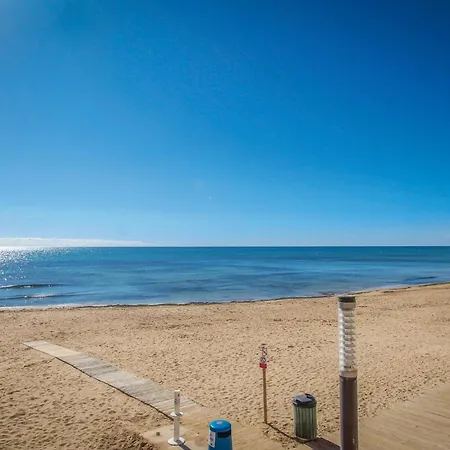 Apartment Gorgeous In Torrevieja